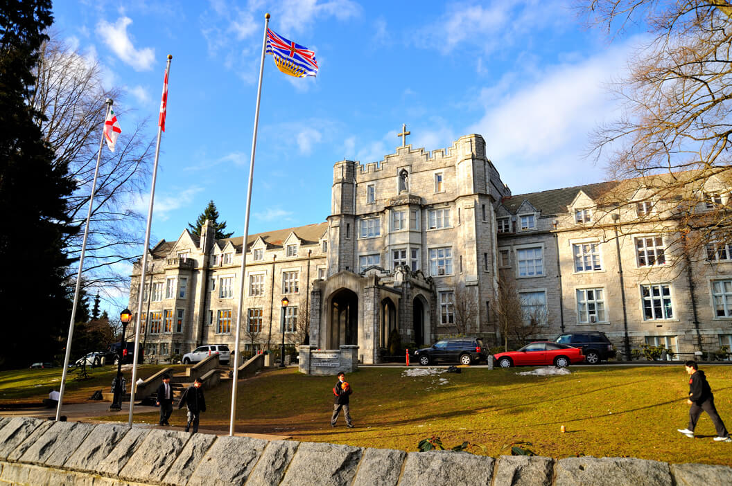 Exterior-of-the-Junior-School-building-in-2010