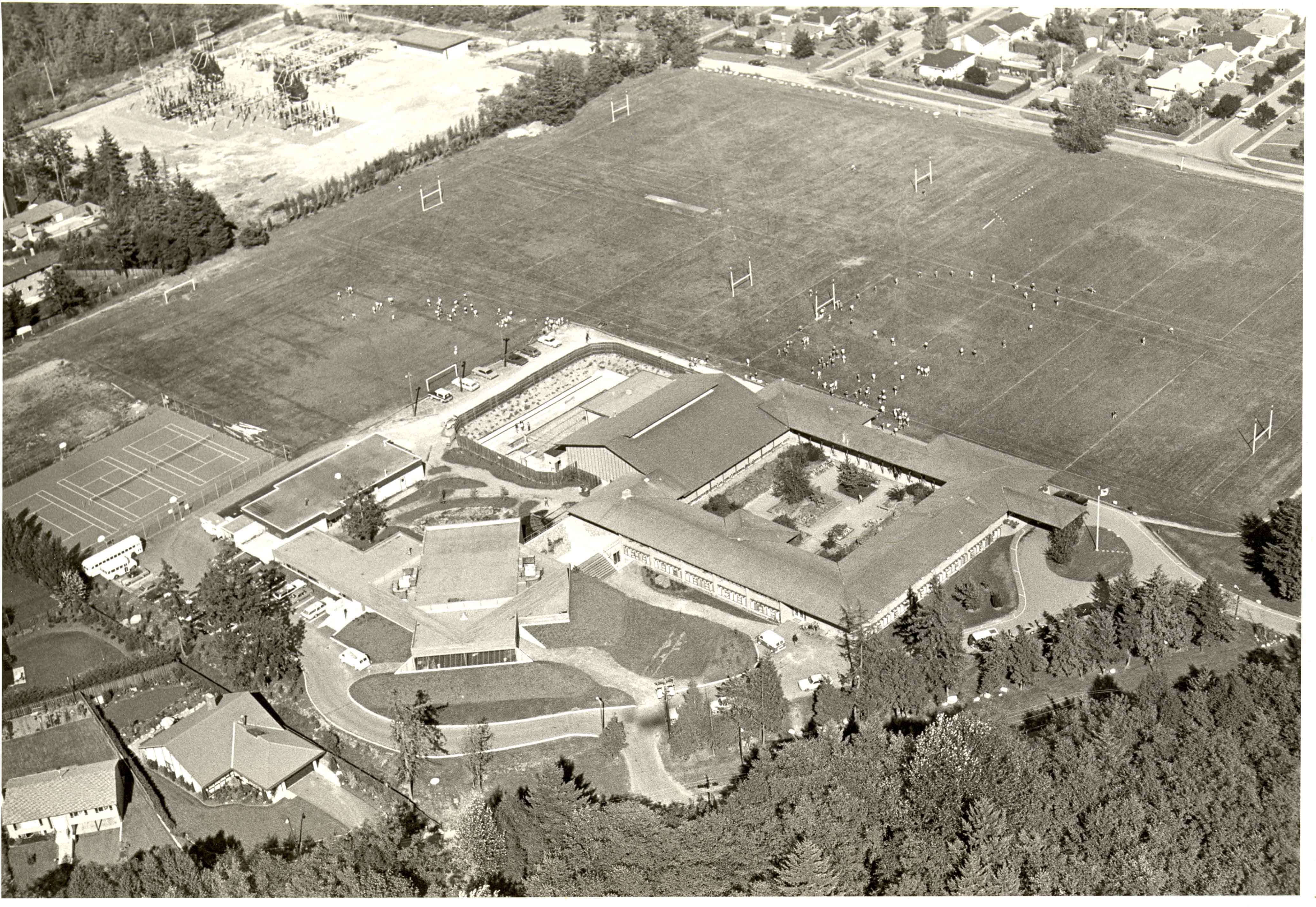 Aerial shot of the senior school in 1975